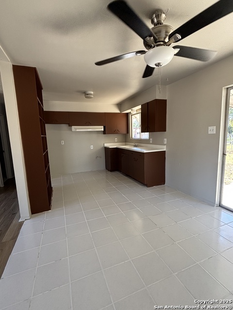 Image 6 of 14 For 4215 Renault