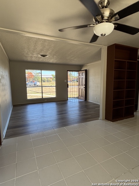 Image 8 of 14 For 4215 Renault