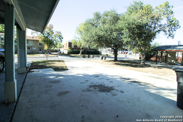 Image 34 of 34 For 1031 Fabulous