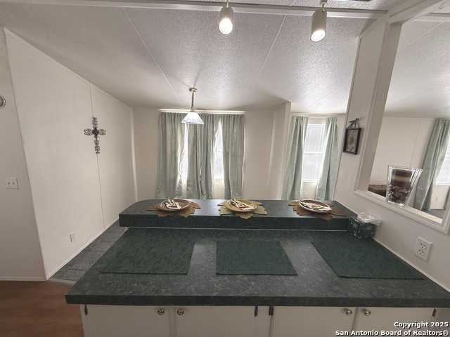 Image 17 of 40 For 1310 Springwood