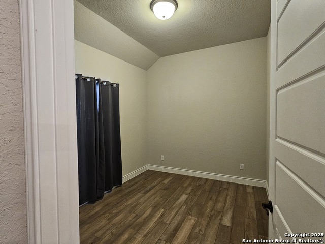 Listing photo id 10 for 14081 May Mist