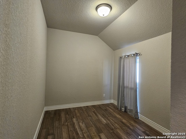 Listing photo id 23 for 14081 May Mist