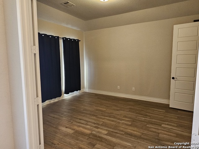 Listing photo id 3 for 14081 May Mist