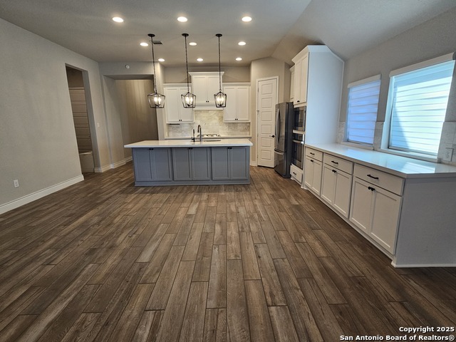 Listing photo id 4 for 14081 May Mist