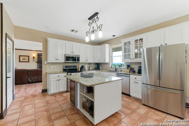 Image 12 of 35 For 103 Saddle View Dr