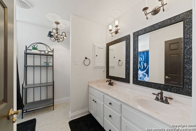 Image 23 of 35 For 103 Saddle View Dr