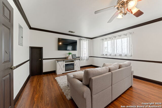 Image 26 of 35 For 103 Saddle View Dr