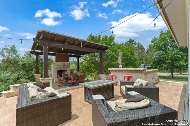 Image 31 of 35 For 103 Saddle View Dr