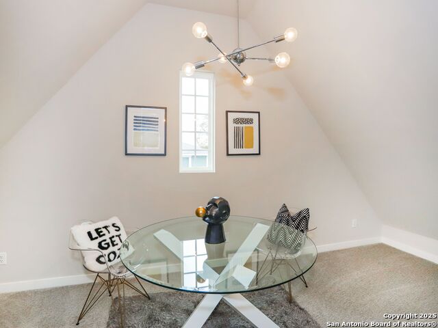 Image 21 of 26 For 230 Lucas 102