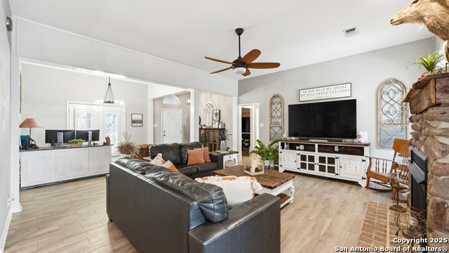 Image 10 of 49 For 226 Broken Arrow