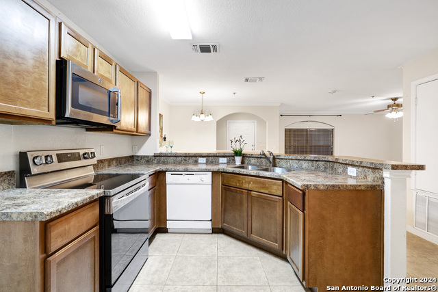 Image 16 of 31 For 7323 Snowden Rd 3108