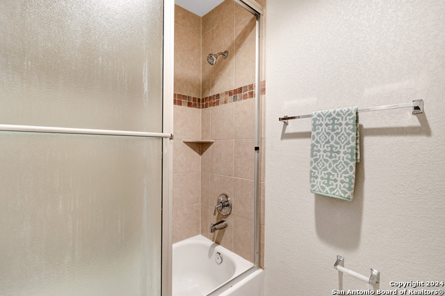 Image 23 of 31 For 7323 Snowden Rd 3108