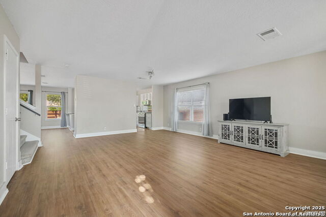 Image 6 of 23 For 3422 Quintana