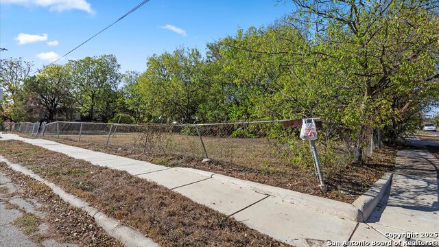 Details for 3302 Houston W, San Antonio, TX 78207