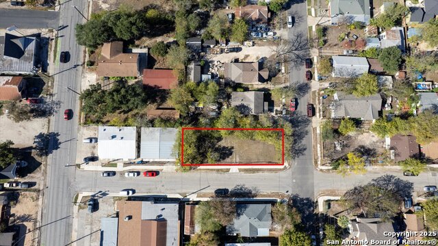 Image 7 of 11 For 3302 Houston W