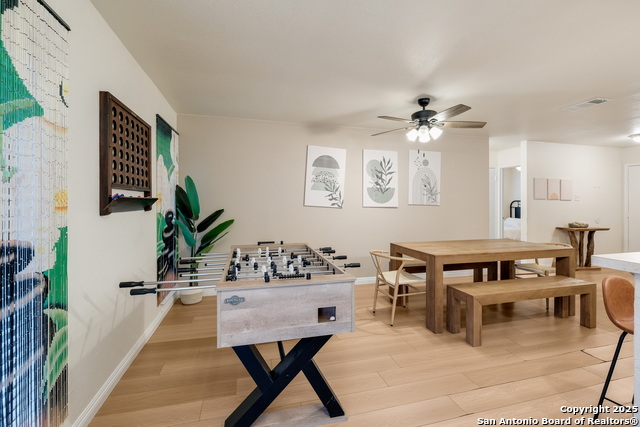 Listing photo id 8 for 1009 Victoria Crossing