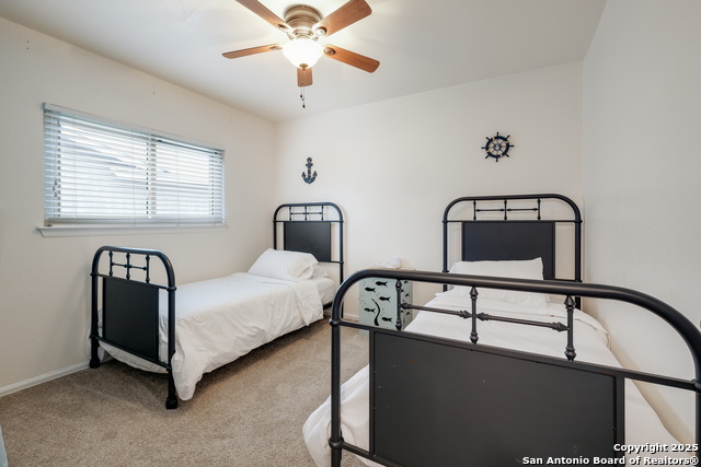 Listing photo id 16 for 1009 Victoria Crossing