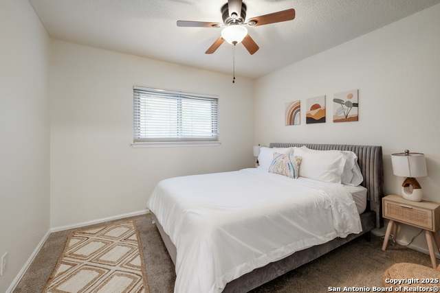 Listing photo id 18 for 1009 Victoria Crossing