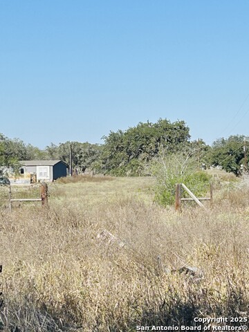 Listing photo id 17 for 406 Hernandez