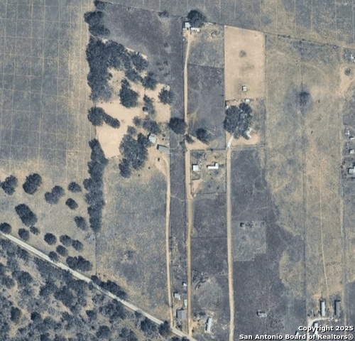 Listing photo id 18 for 406 Hernandez