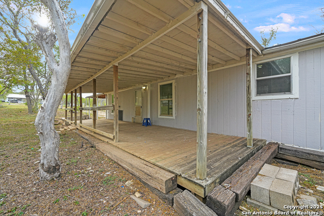 Details for 844 County Road 4511, Hondo, TX 78861