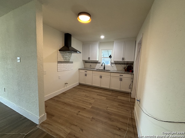 Listing photo id 3 for 117 Riverdale