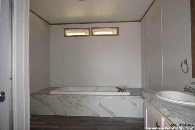 Image 15 of 28 For 70 Gallinas Creek Rd