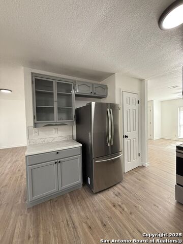 Listing photo id 7 for 1078 Frost Fire