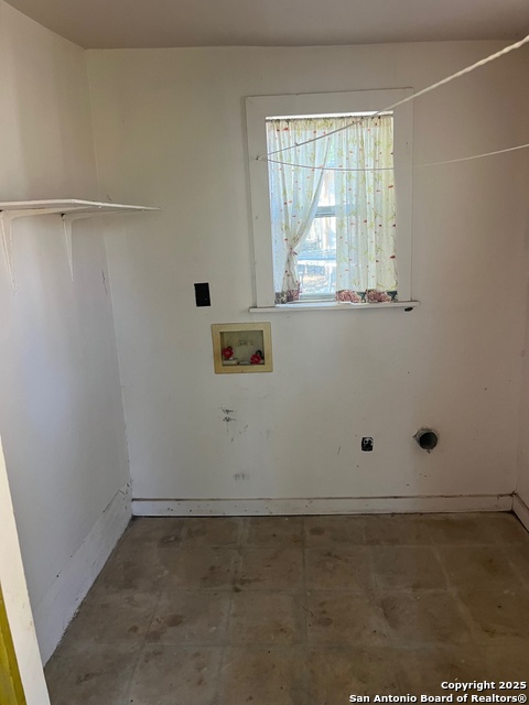 Image 13 of 19 For 3111 Hicks