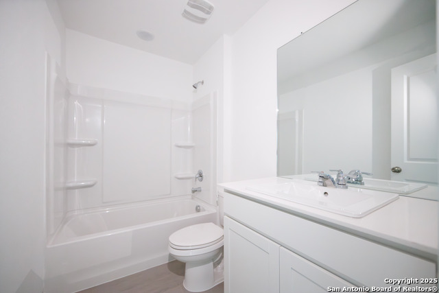 Image 13 of 21 For 11914 Bluebell Ridge