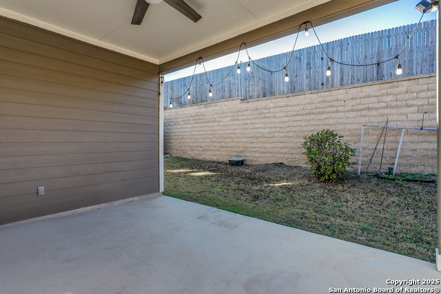 Image 24 of 25 For 12445 Vista Rim