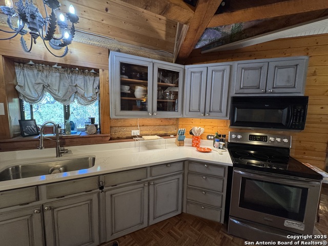 Image 19 of 55 For 620 Lake Forest