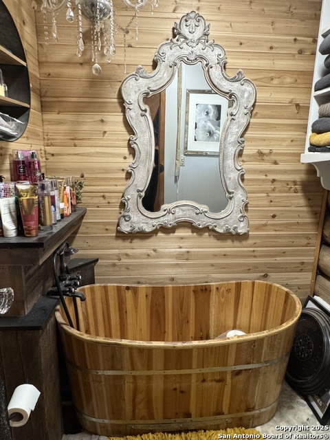 Image 31 of 55 For 620 Lake Forest