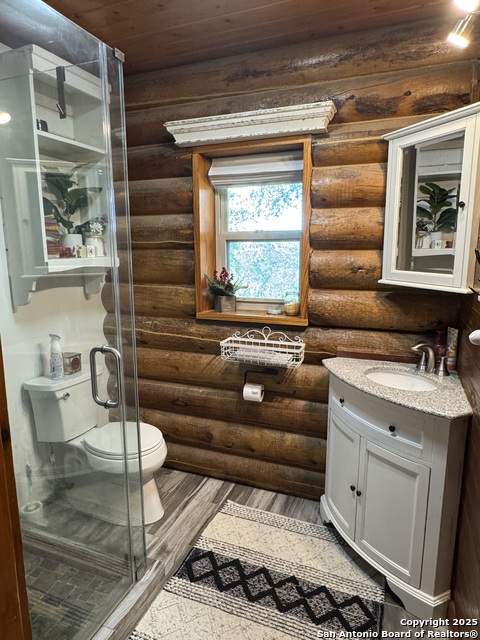 Image 33 of 55 For 620 Lake Forest