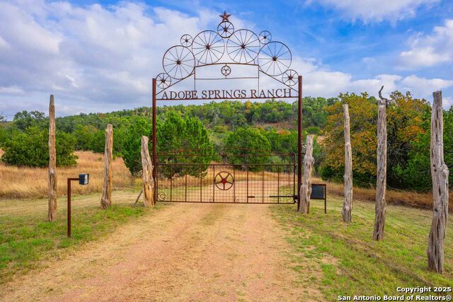 Details for 7625 State Highway 16 N, Fredericksburg, TX 78624