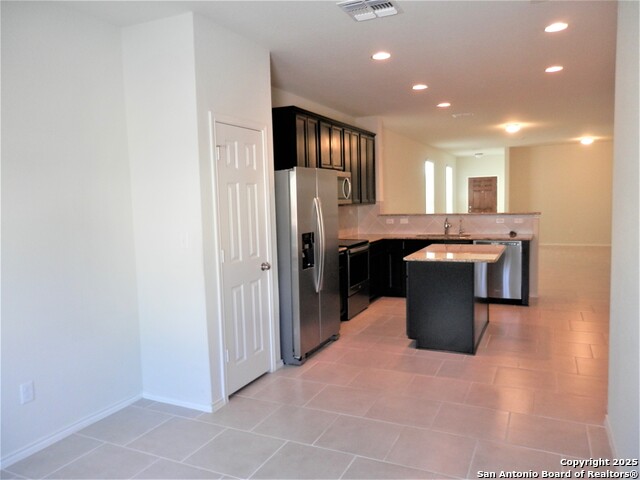 Image 29 of 40 For 334 Mistflower