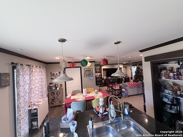 Image 6 of 16 For 4559 Chamberlain