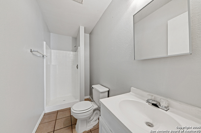 Image 15 of 20 For 6735 Brothers