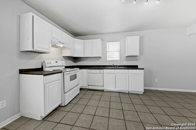 Image 8 of 20 For 6735 Brothers