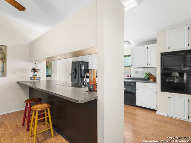 Image 18 of 35 For 103 Stonegate South