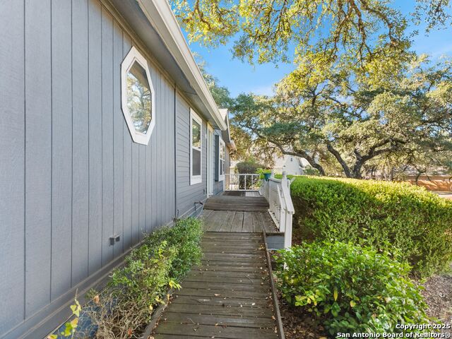 Image 5 of 35 For 103 Stonegate South