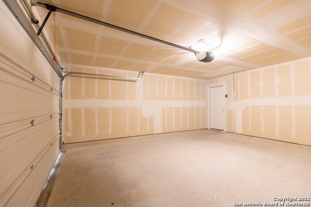 Image 27 of 32 For 5630 Elm Valley Dr