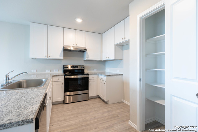 Image 6 of 32 For 5630 Elm Valley Dr