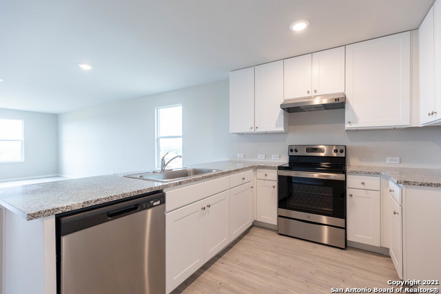 Image 8 of 32 For 5630 Elm Valley Dr