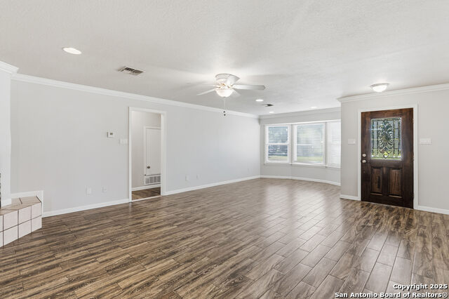 Image 10 of 43 For 163 Lakeside Dr.