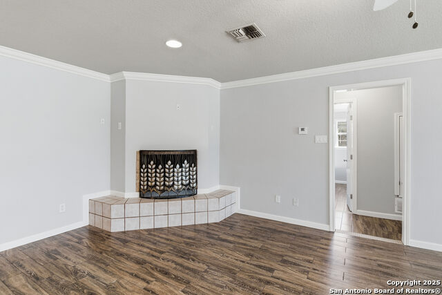 Image 14 of 43 For 163 Lakeside Dr.