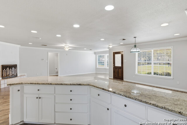 Image 17 of 43 For 163 Lakeside Dr.