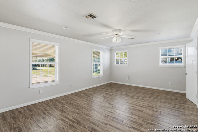 Image 34 of 43 For 163 Lakeside Dr.