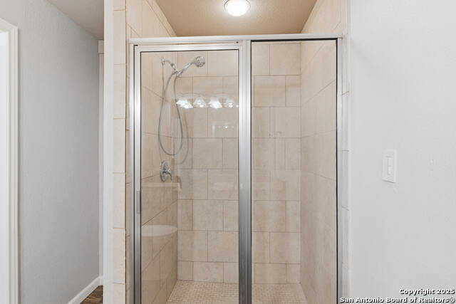 Image 39 of 43 For 163 Lakeside Dr.