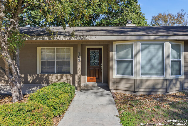 Image 7 of 43 For 163 Lakeside Dr.